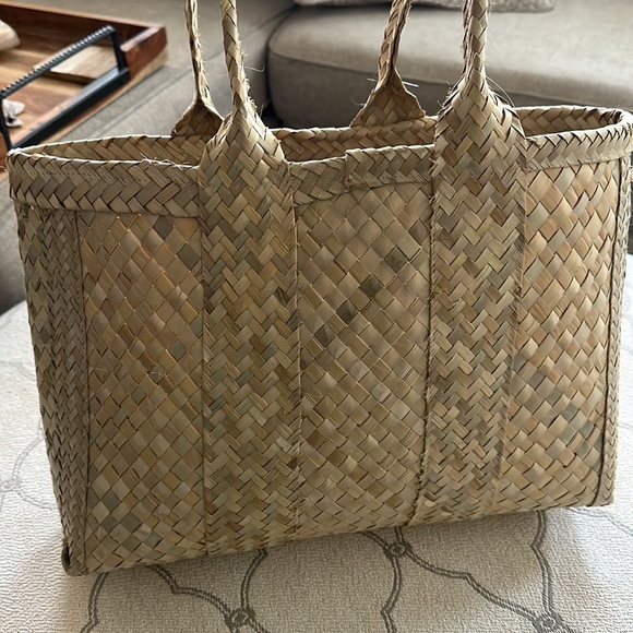 “K” Straw Bag - Picture 4 of 5